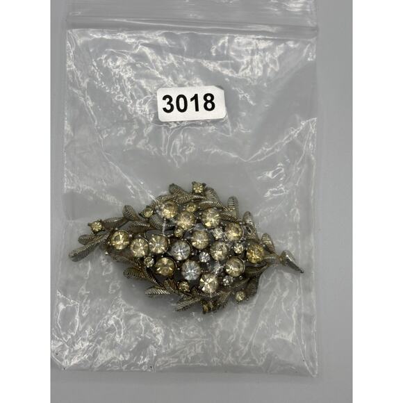 VTG Rhinestone Brooch Clear Round Stones Leaf Shape J1-3018 - Picture 9 of 9